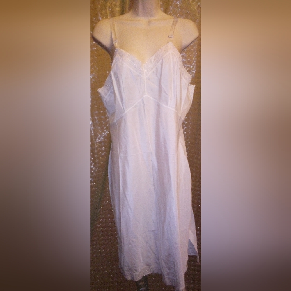 Vintage Dutchmaid Ladies Slip Size 38 Photography Pinup